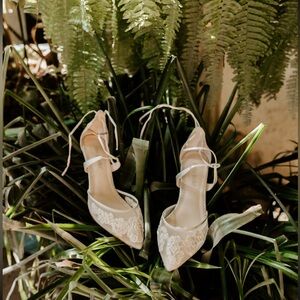 Bella Belle “Amelia” Floral Ivory Silk & Lace Kitten Heels